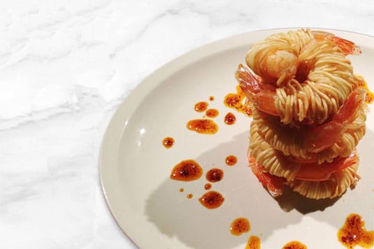 Gamberi con noodles croccanti Indomie