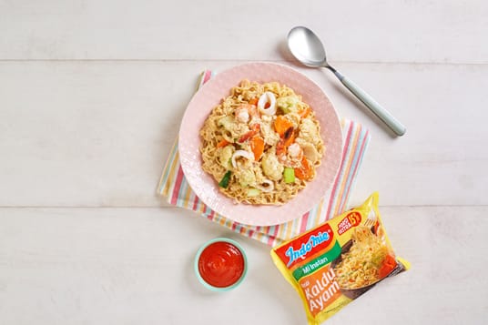 Indomie ai frutti di mare saltati in padella